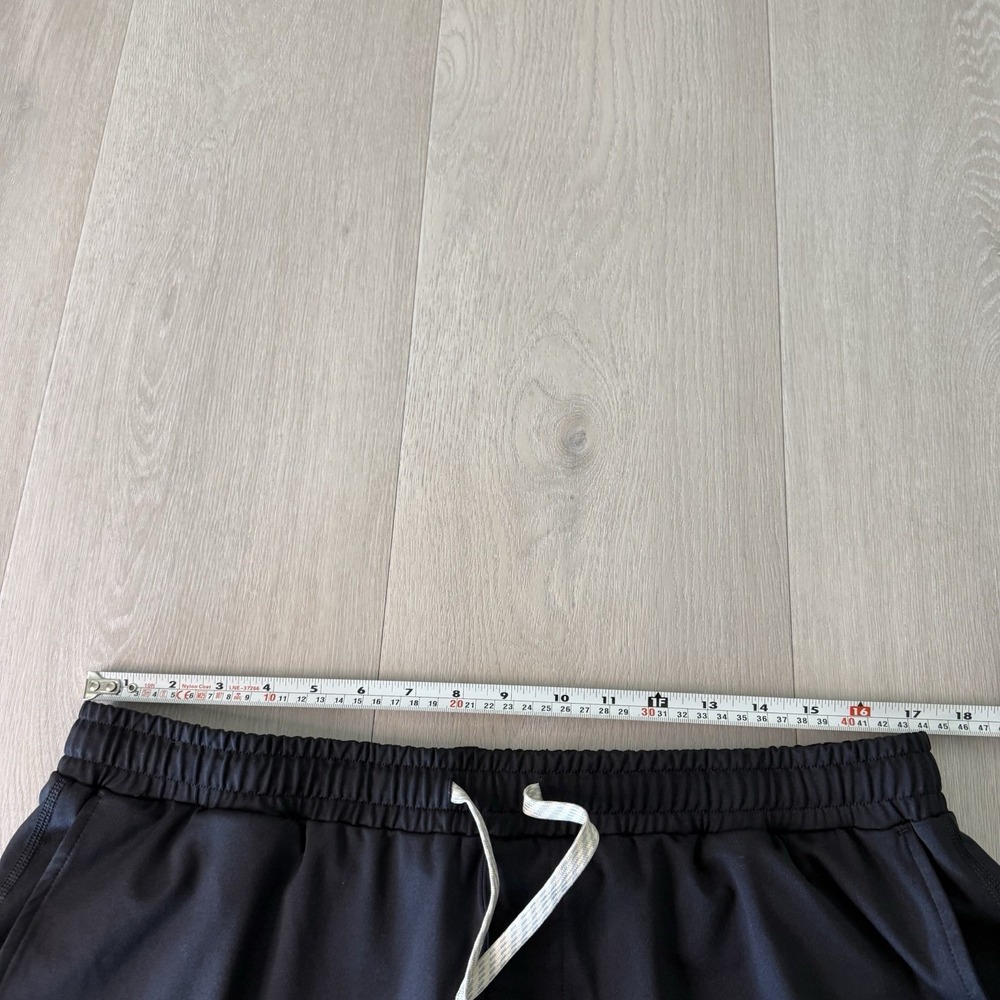 Vuori Sunday Performance Jogger Pants Men's Size XL Black Performance Stretch - Picture 7 of 9